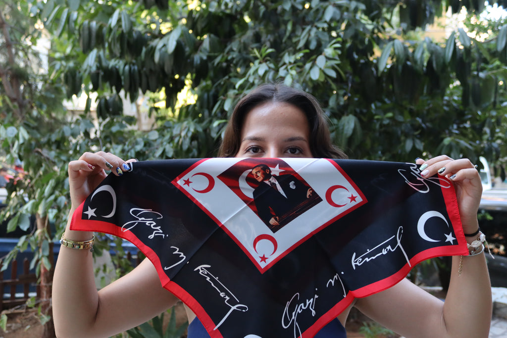 Atatürk Bandana