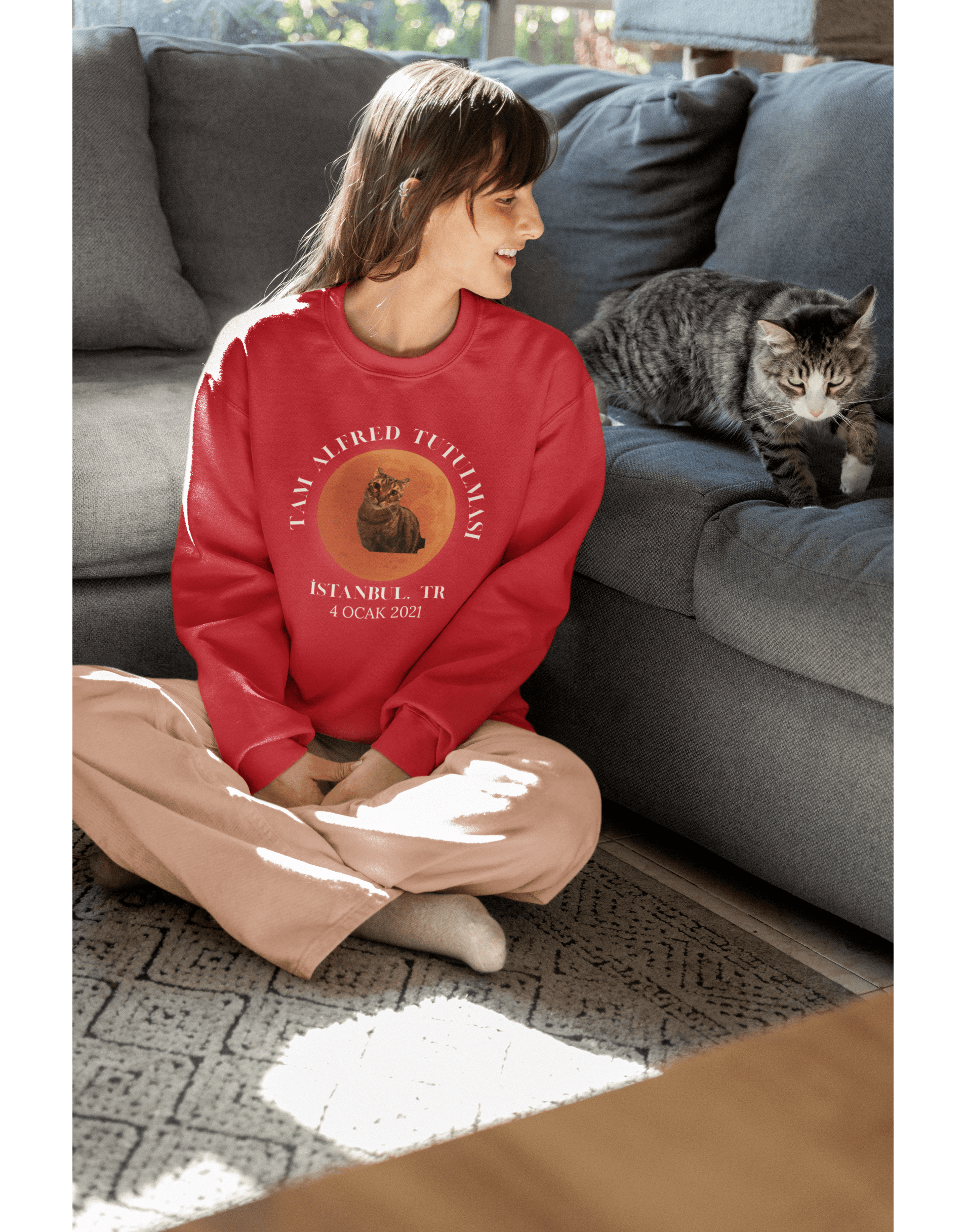 Evcil Hayvan Tutulması Sweatshirt